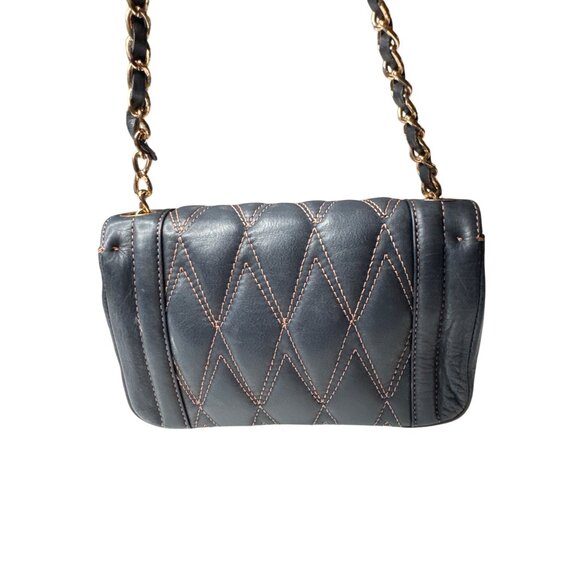 Valentino Milano Quilted Black Leather Chain Shoulder Bag With Gold Accents - Picture 3 of 11